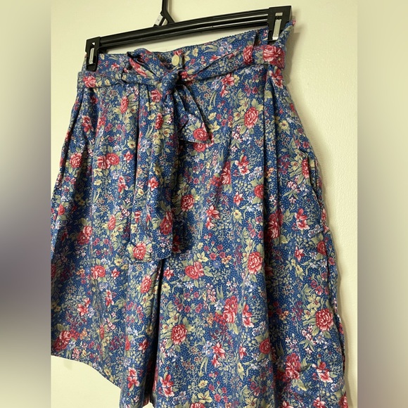 Talbots Floral Belted Shorts With Side Pockets 100% Cotton Women’s Size L - Picture 4 of 8